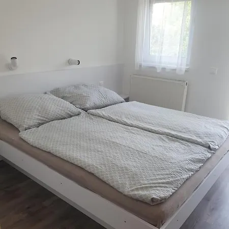 Maja Apartmanhaz Lägenhet